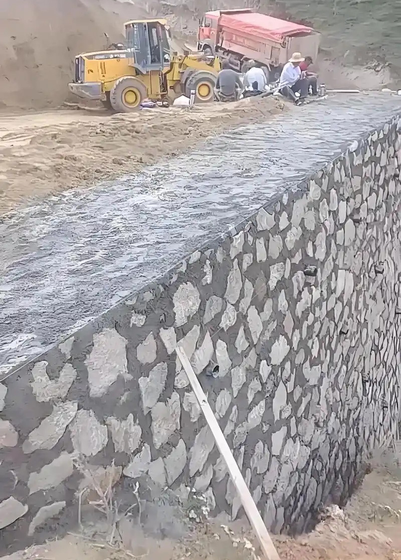 大同灵丘县边坡加固
